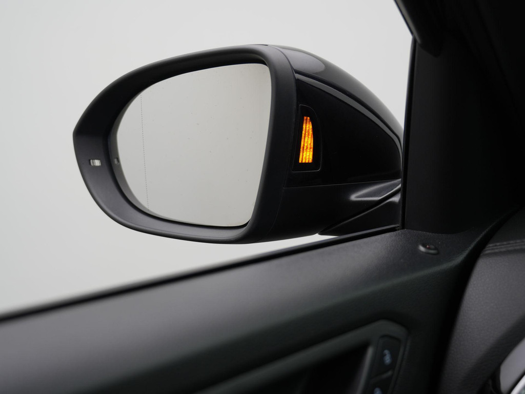 Volkswagen T-Roc (KSG99K) met abonnement