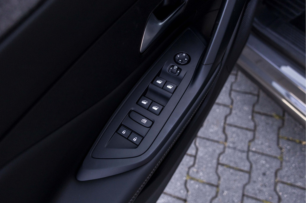 Peugeot 408 (HHK92H) met abonnement