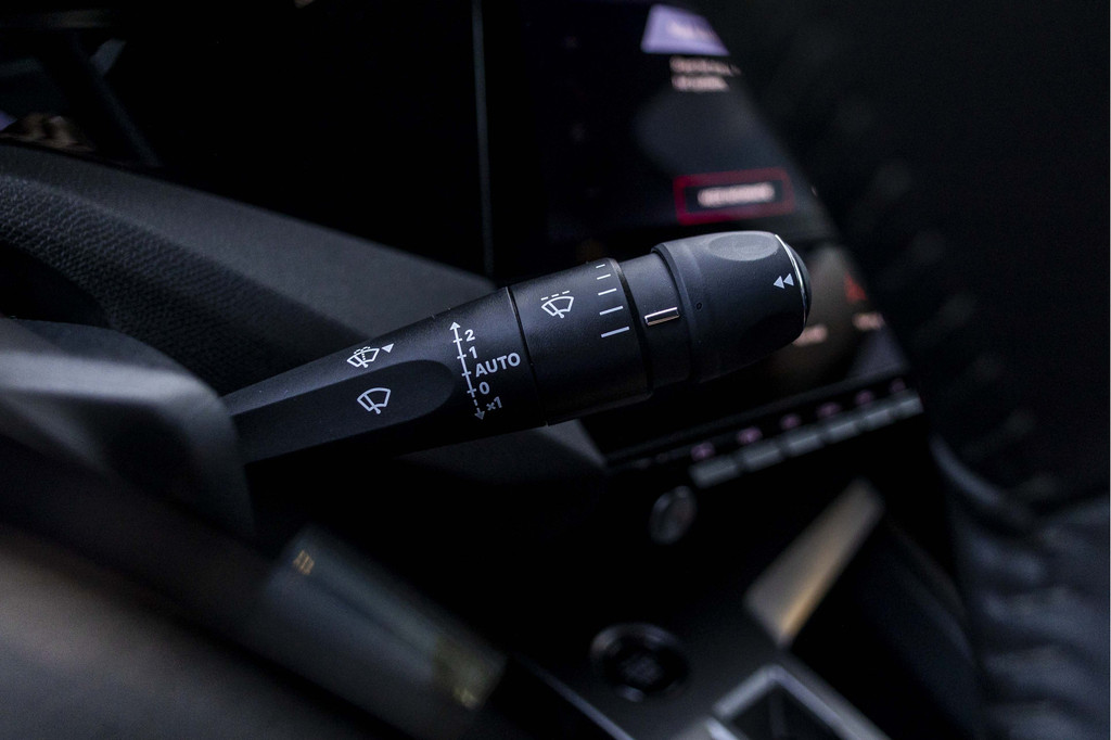 Peugeot 408 (HHK92H) met abonnement