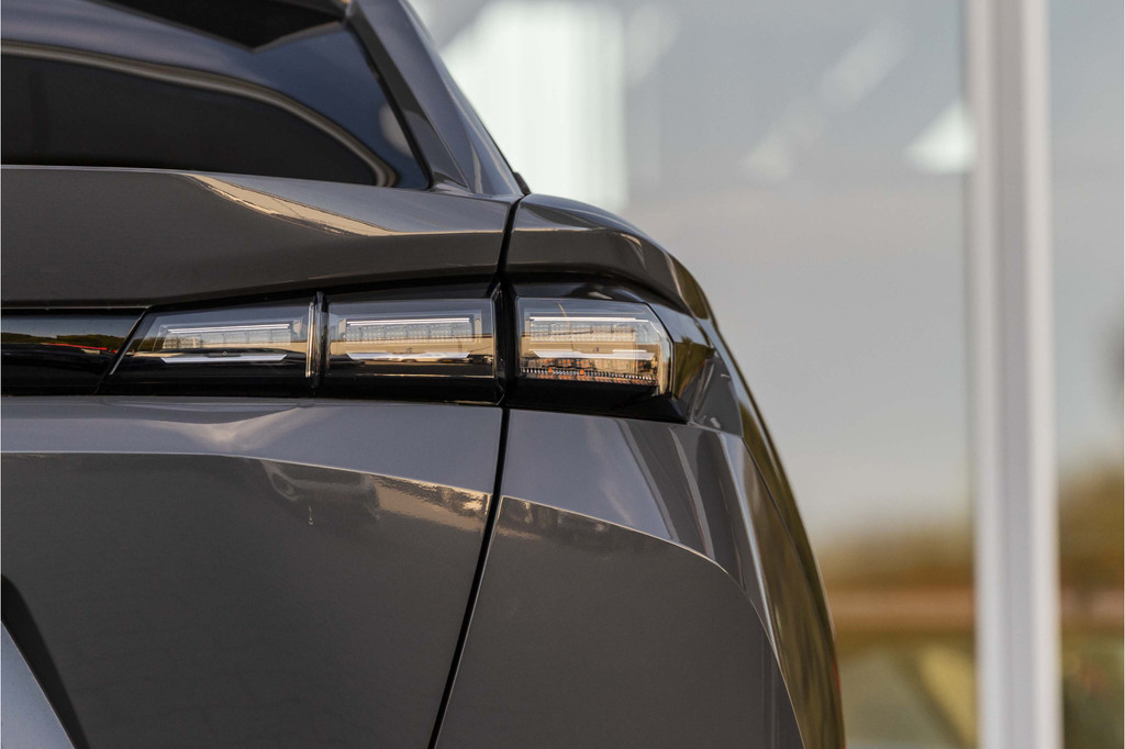 Peugeot 408 (HHK92H) met abonnement