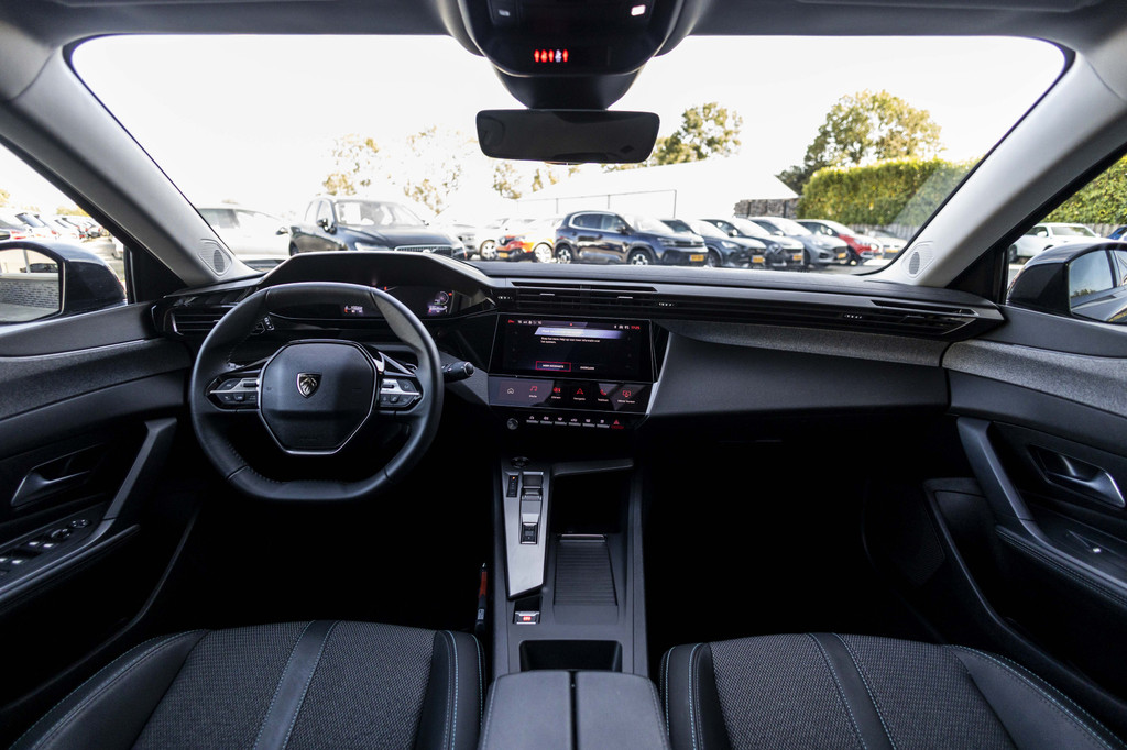 Peugeot 408 (HHK92H) met abonnement