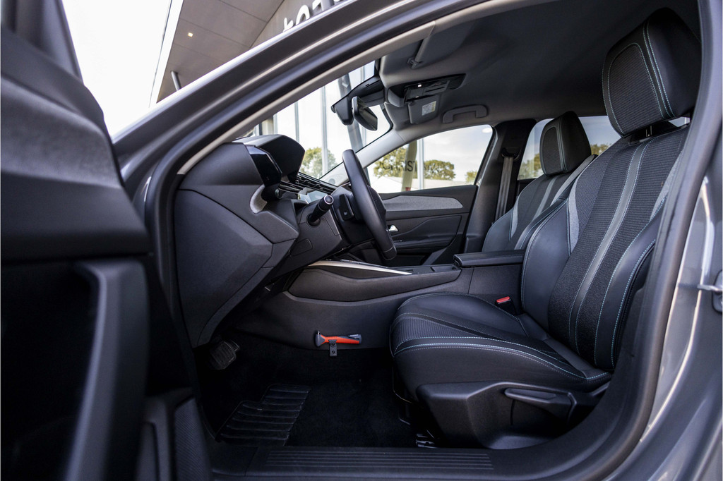 Peugeot 408 (HHK92H) met abonnement