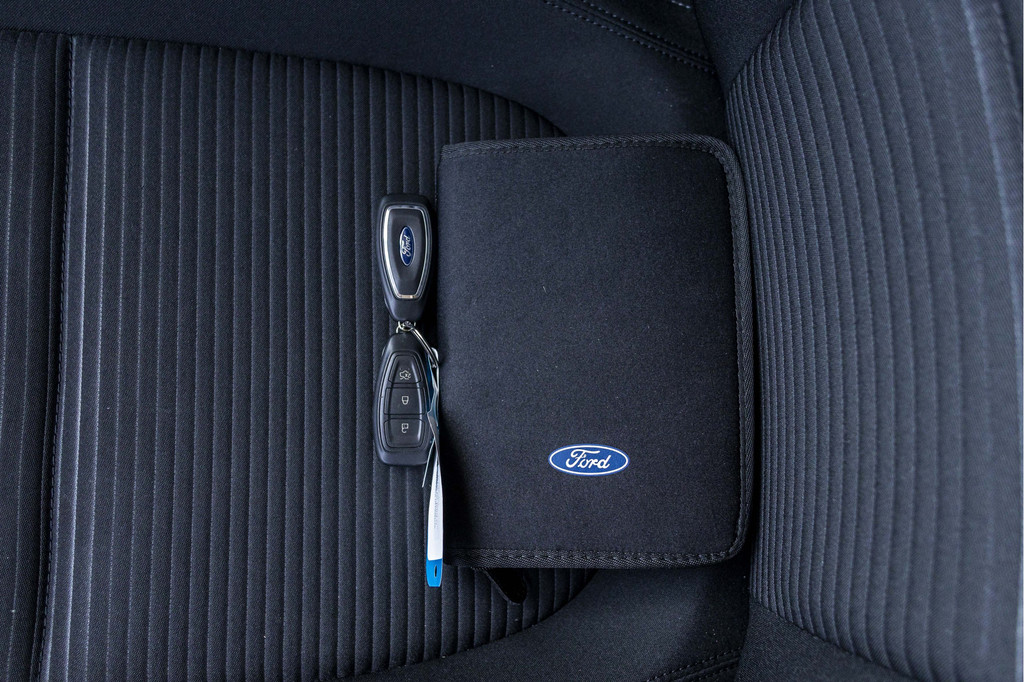 Ford FOCUS Wagon (Z582DZ) met abonnement