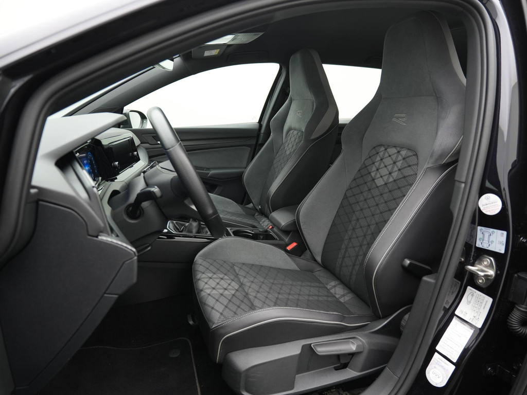 Volkswagen Golf (KTD45P) met abonnement