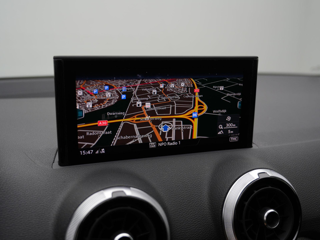 Audi Q2 (L914LL) met abonnement