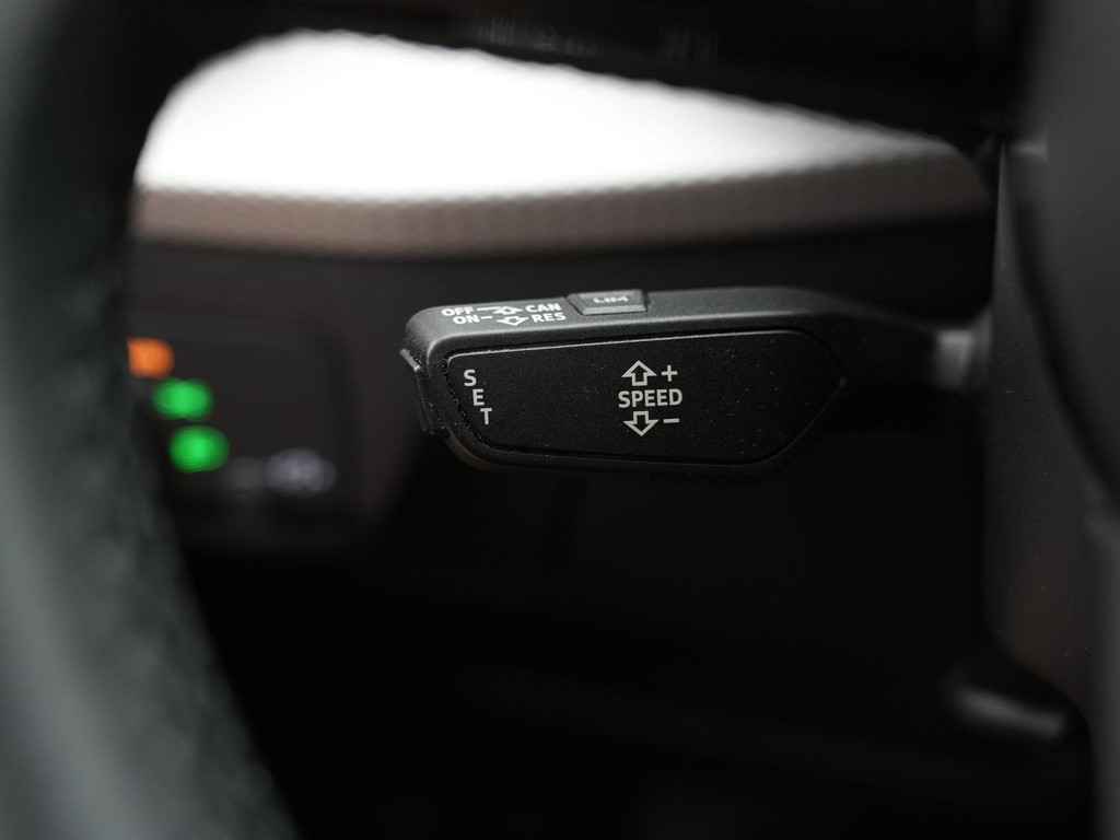 Audi Q2 (L914LL) met abonnement