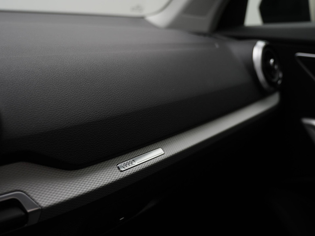 Audi Q2 (L914LL) met abonnement