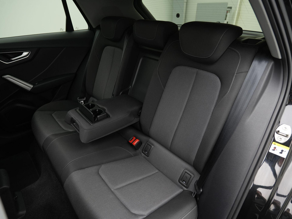 Audi Q2 (L914LL) met abonnement