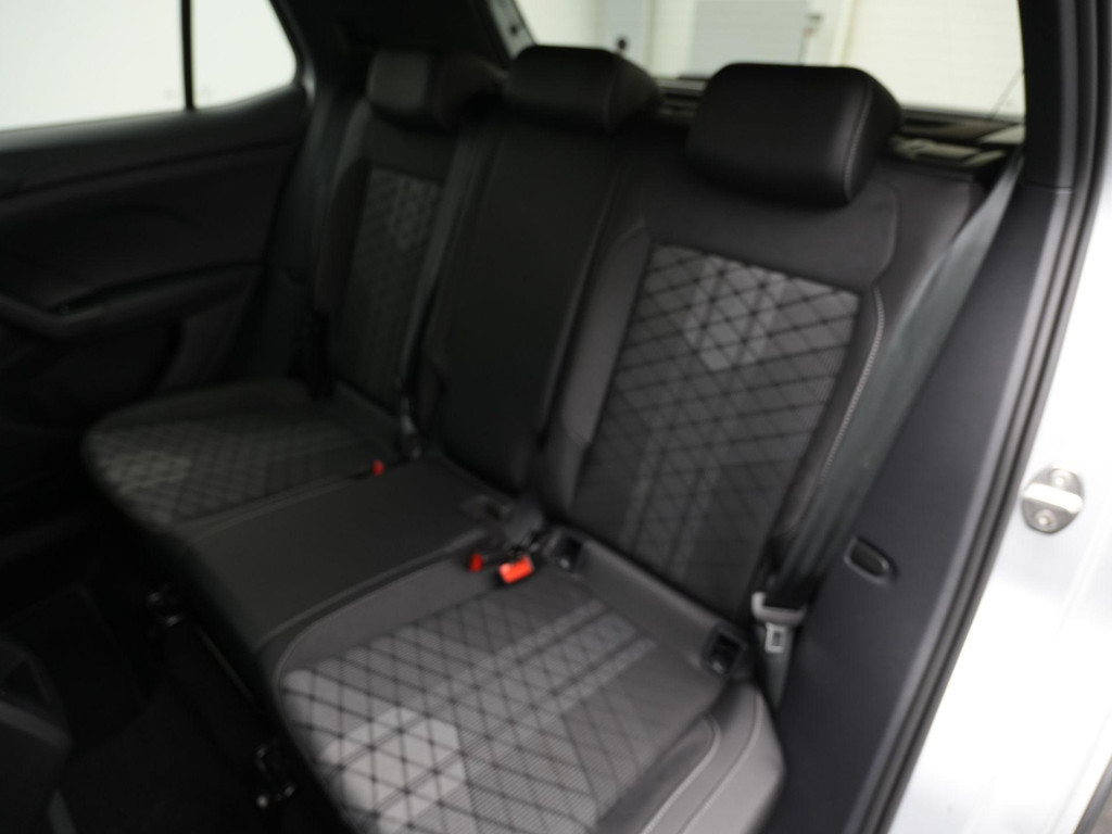 Volkswagen T-Cross (KPT95P) met abonnement