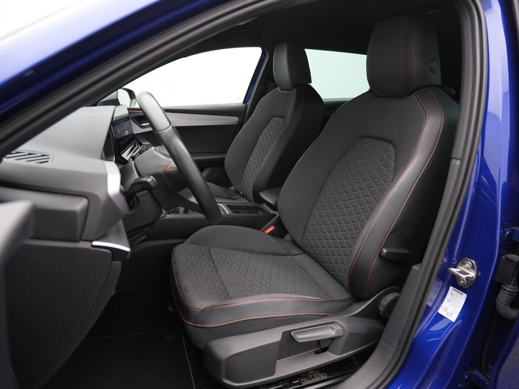 Seat Leon Sportstourer (K939KJ) met abonnement