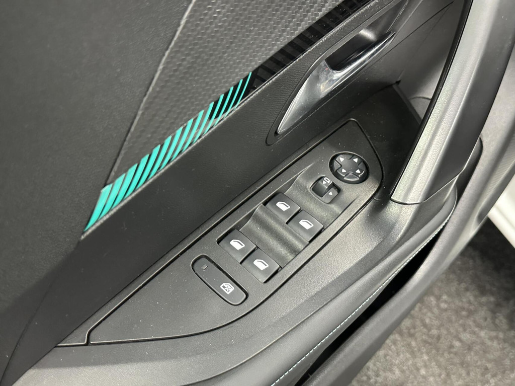 Peugeot 2008 (N996HH) met abonnement