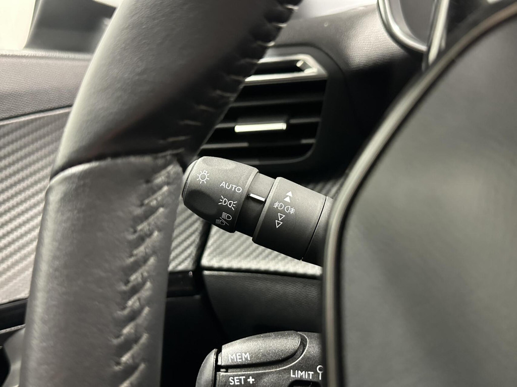 Peugeot 2008 (N996HH) met abonnement