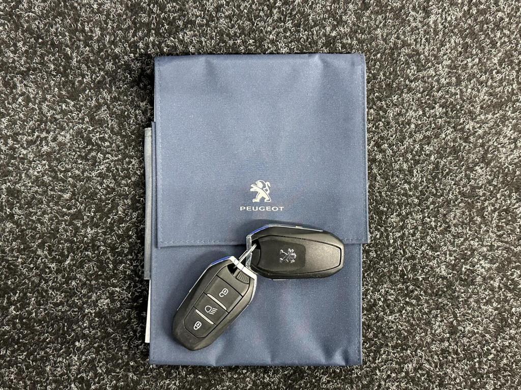 Peugeot 2008 (N996HH) met abonnement