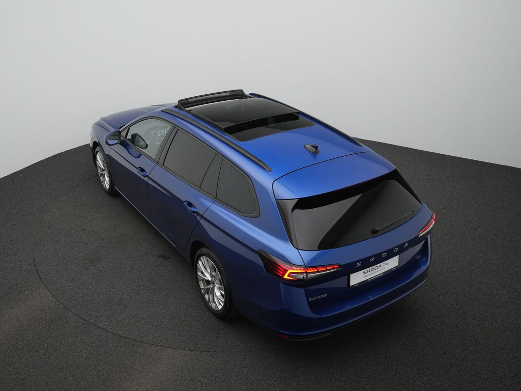 ŠKODA Superb (JLH40B) met abonnement