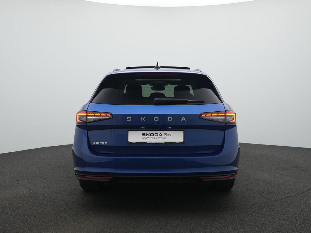 ŠKODA Superb (JLH40B) met abonnement