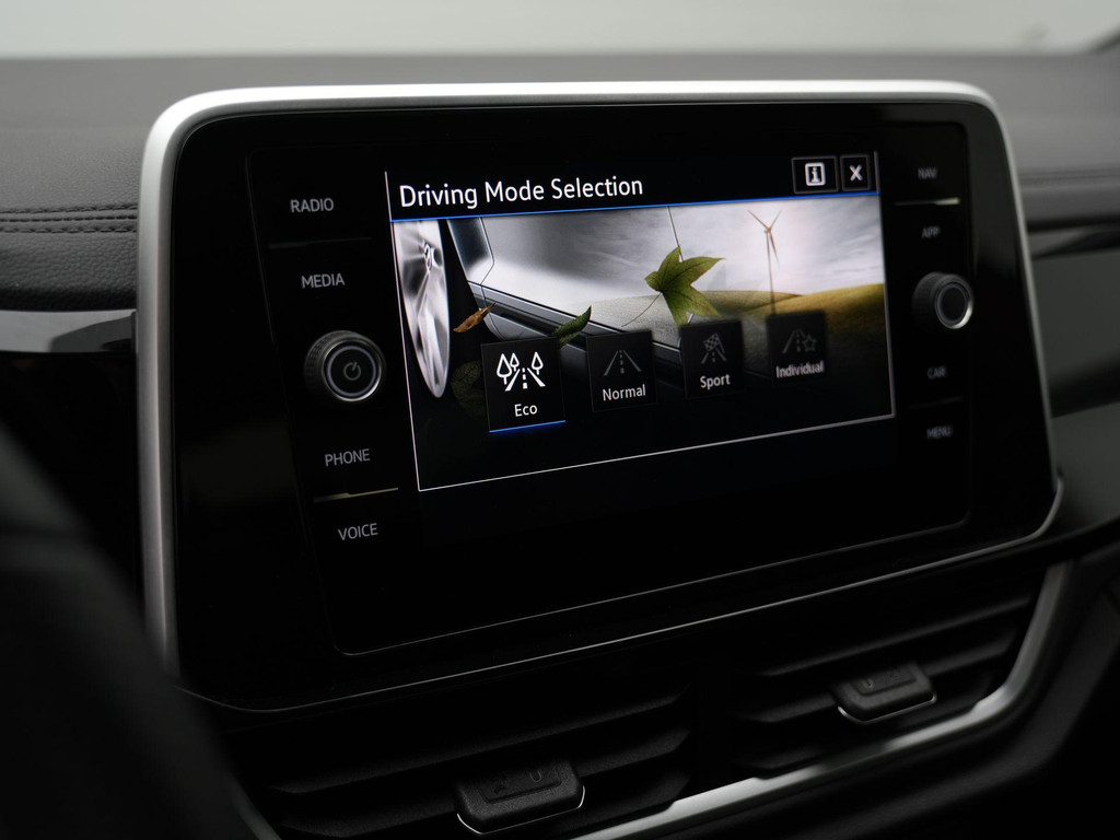 Volkswagen T-Roc (KPV52D) met abonnement