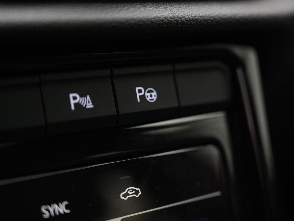 Volkswagen T-Roc (KPV52D) met abonnement
