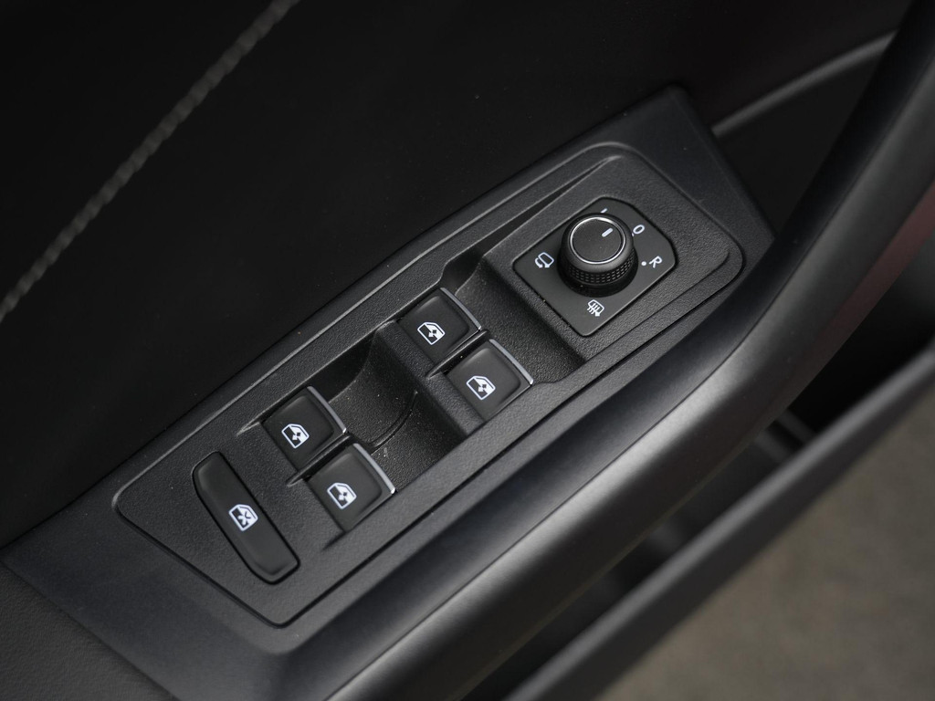 Volkswagen T-Roc (KPV52D) met abonnement