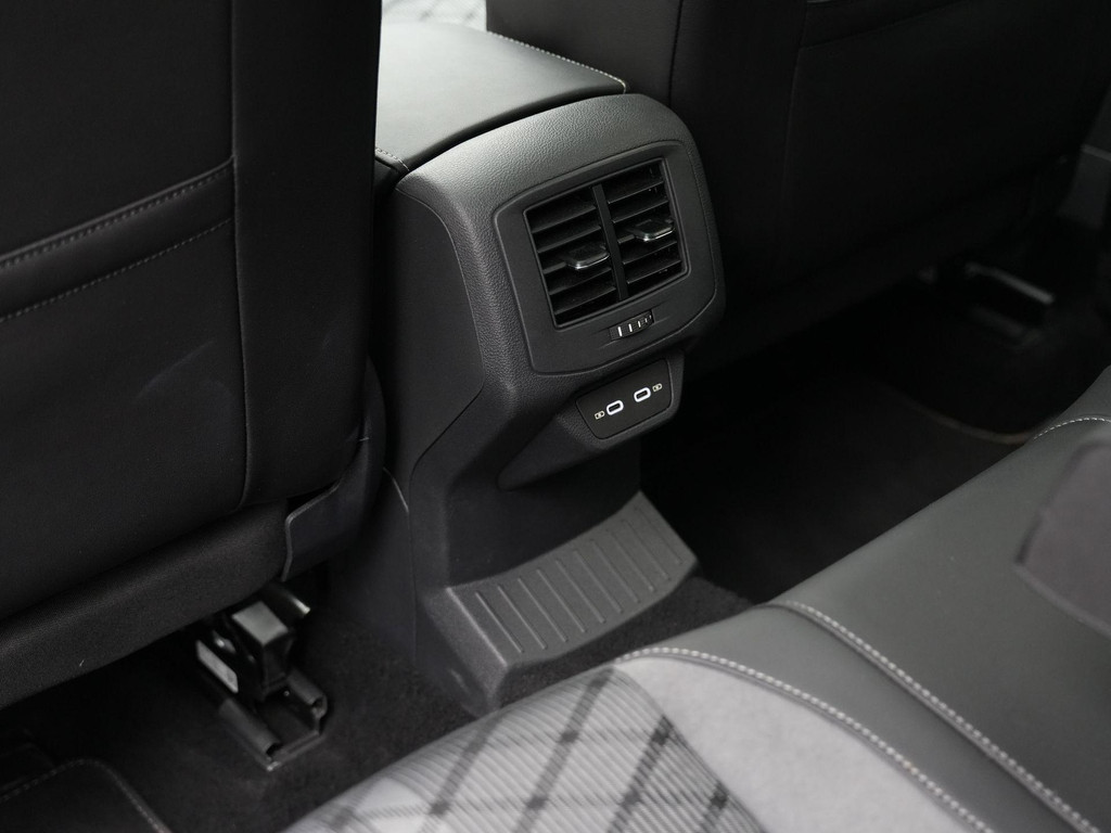 Volkswagen T-Roc (KPV52D) met abonnement