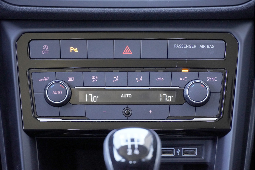 Volkswagen T-Cross (H528ZT) met abonnement