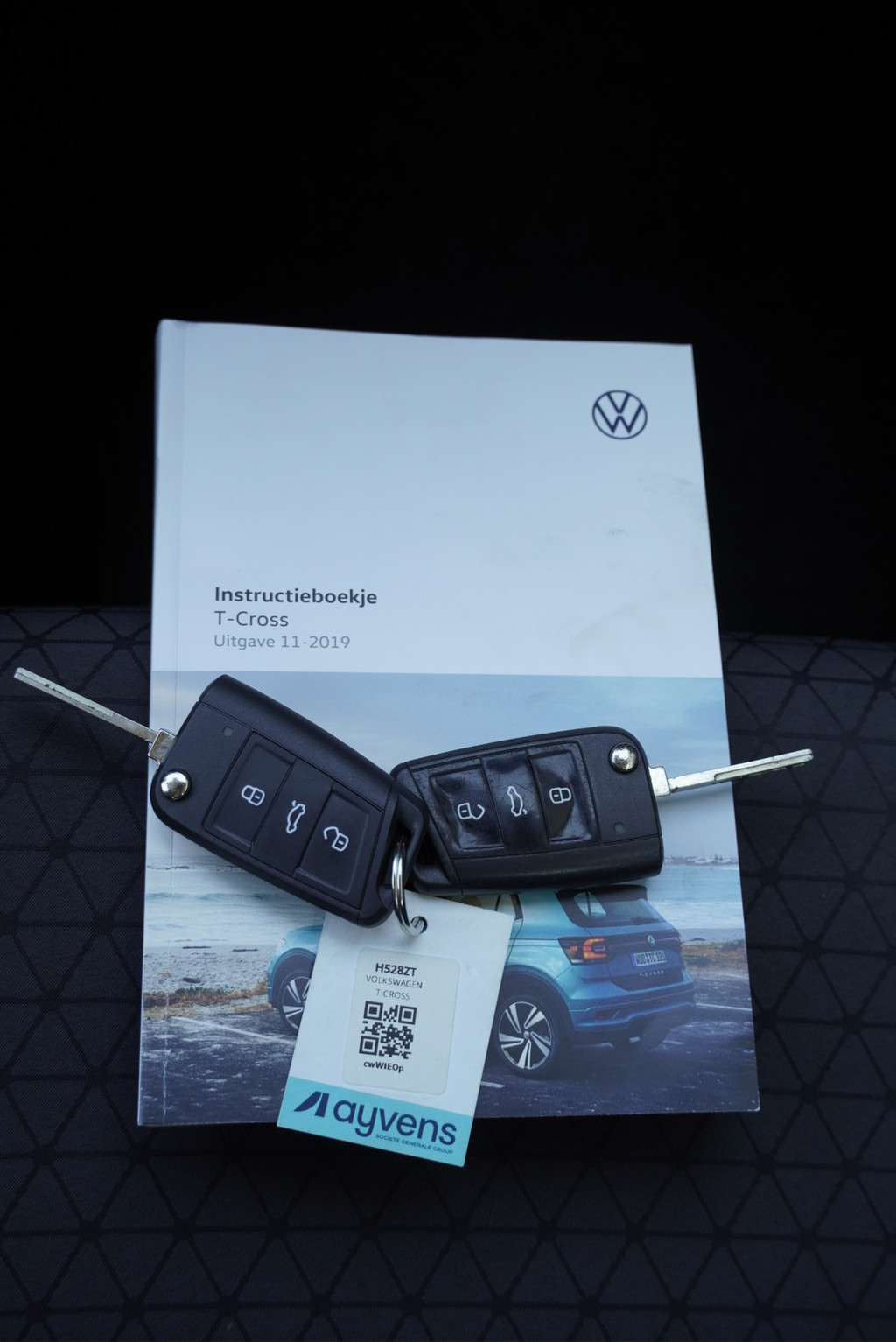 Volkswagen T-Cross (H528ZT) met abonnement