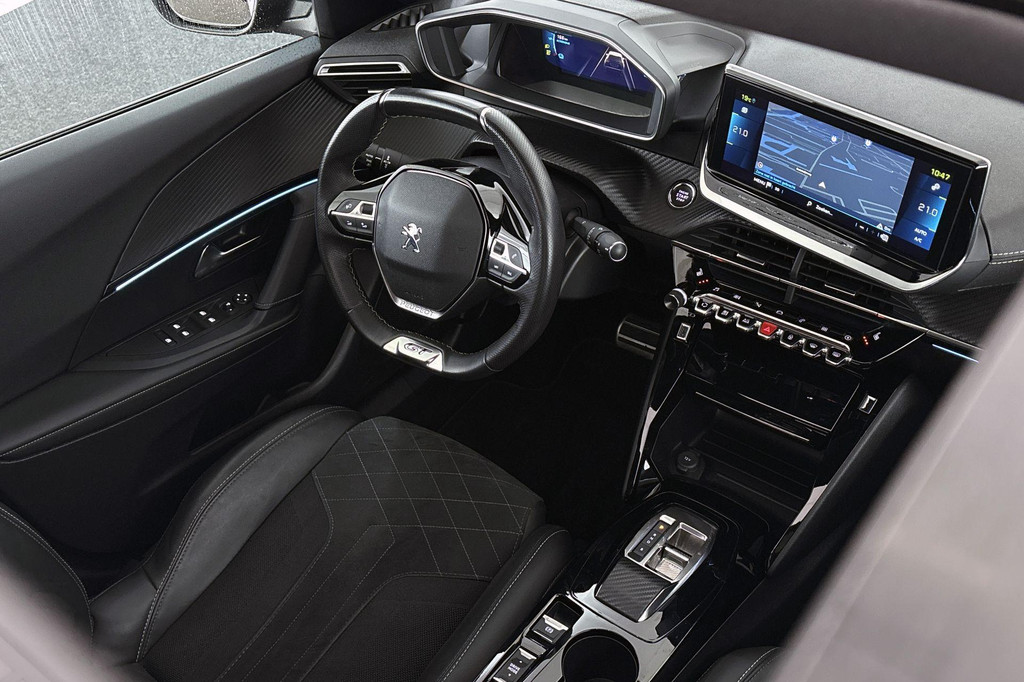 Peugeot e-2008 (R627DH) met abonnement