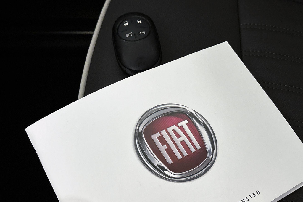 Fiat 500 (KKD64P) met abonnement