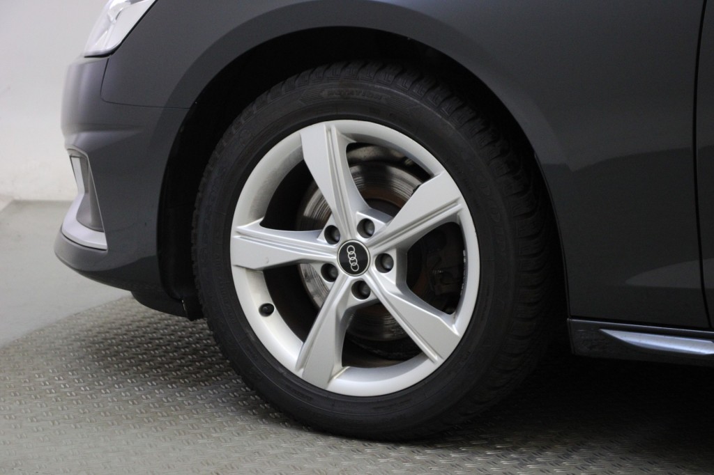 Audi A4 (R213HH) met abonnement