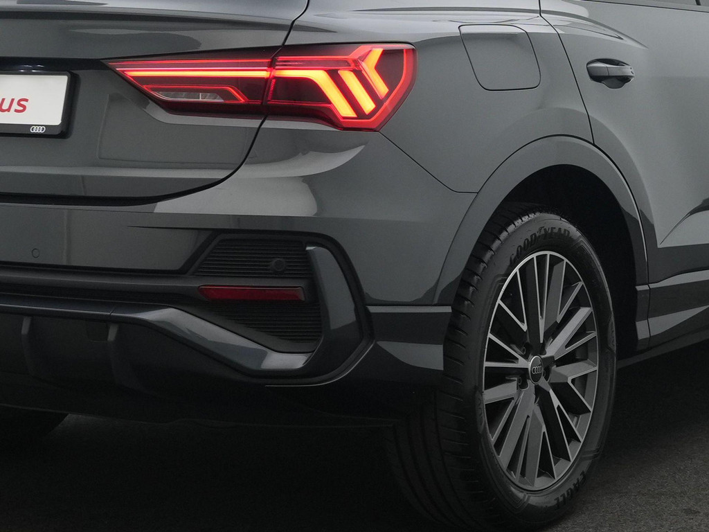 Audi Q3 Sportback (KSK52K) met abonnement