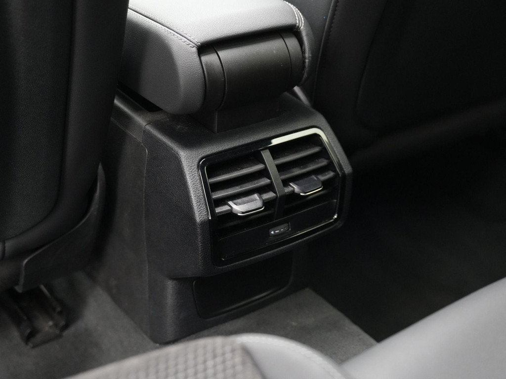 Audi Q3 Sportback (KSK52K) met abonnement