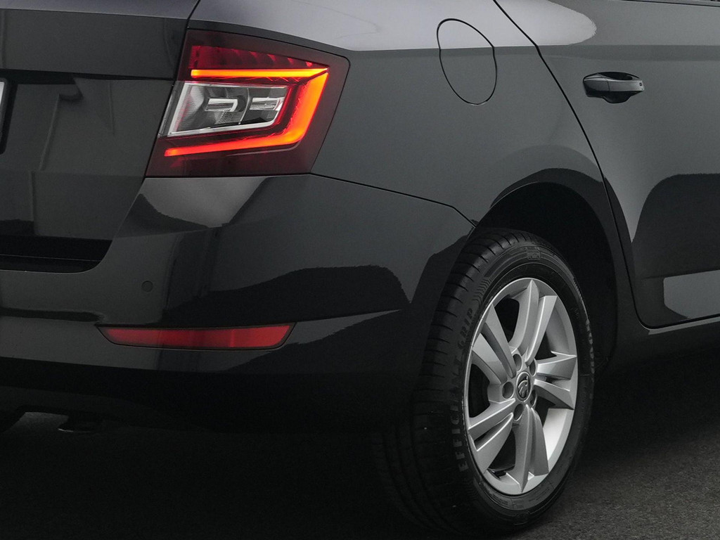 ŠKODA Fabia (L207TB) met abonnement