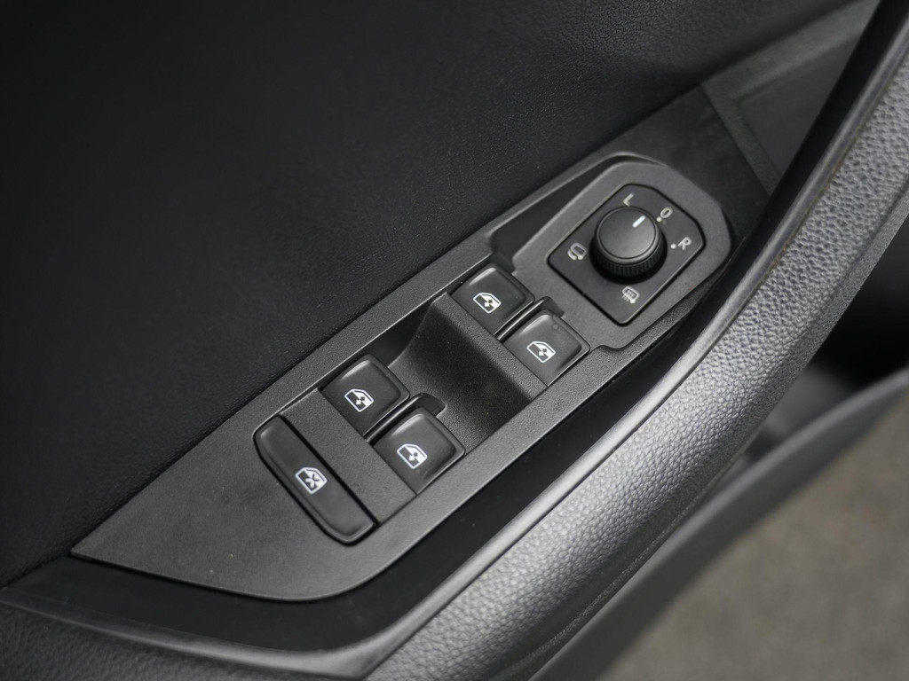 ŠKODA Karoq (L072HT) met abonnement