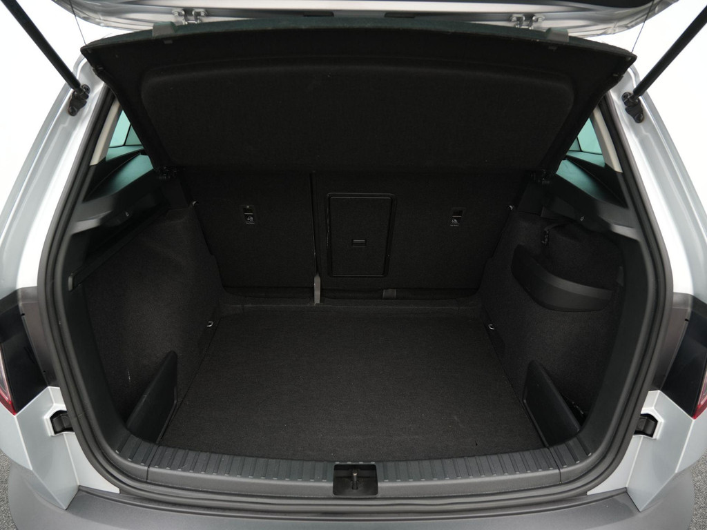 ŠKODA Karoq (L072HT) met abonnement
