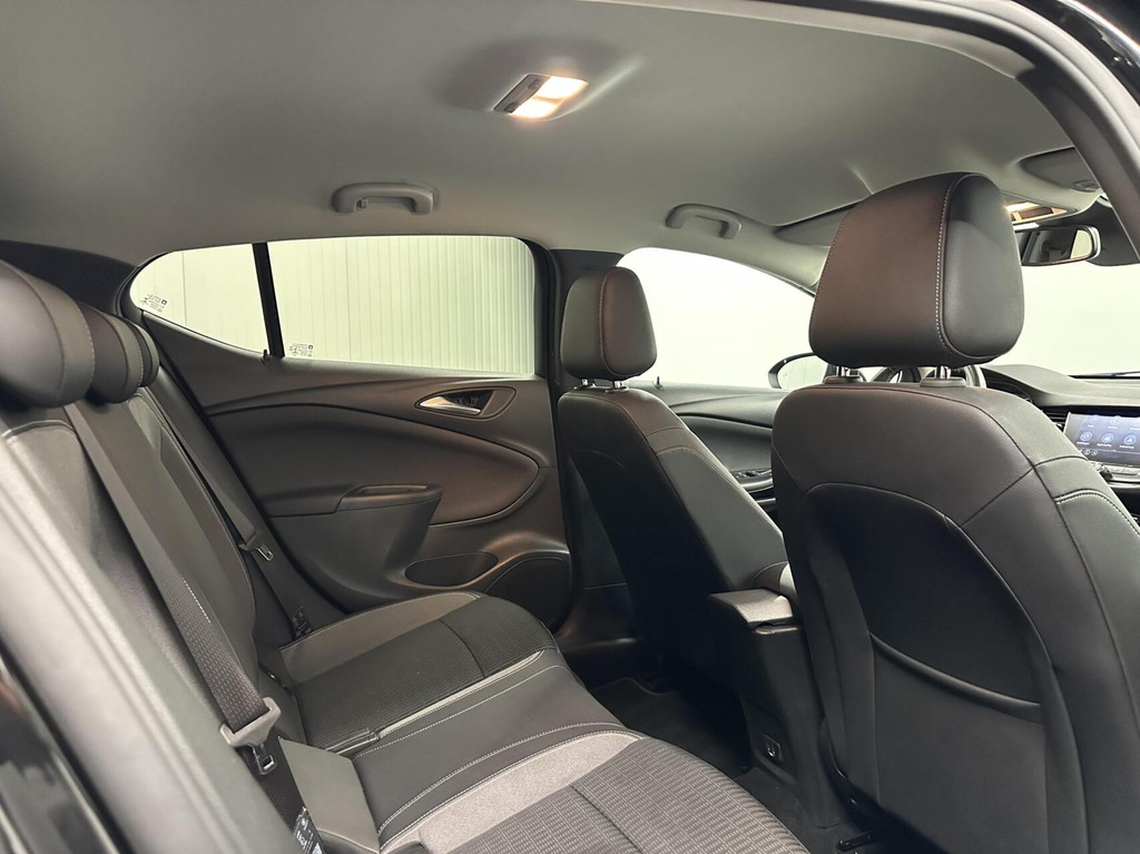 Opel Astra (K964ZS) met abonnement