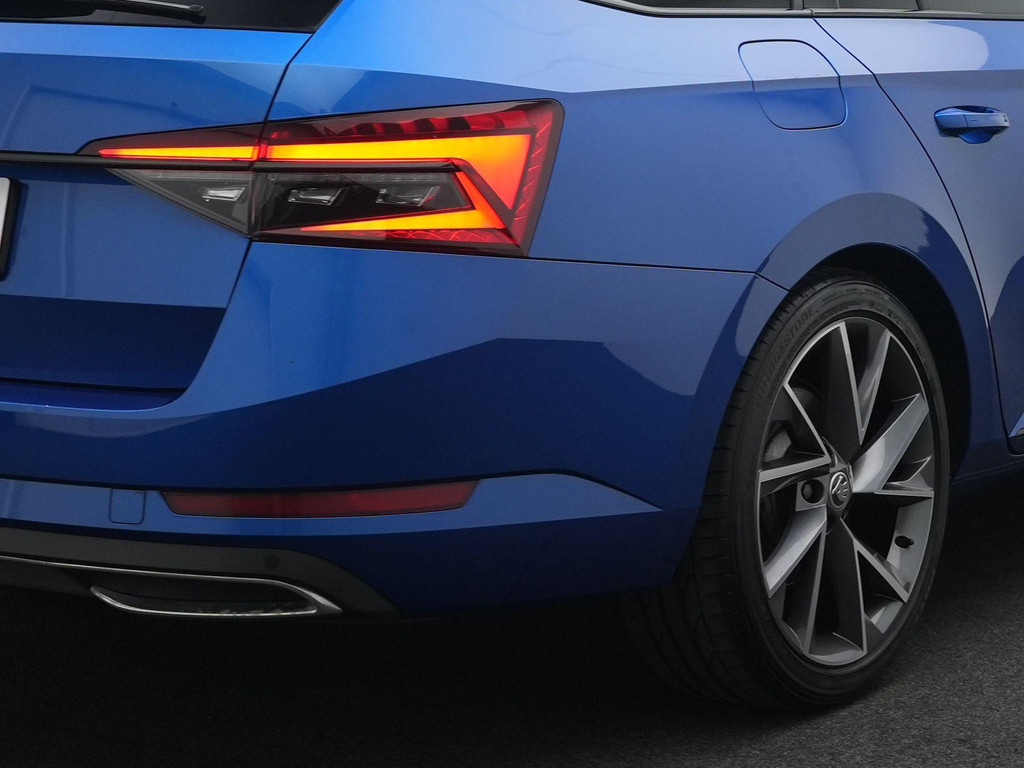 ŠKODA Superb (R726KV) met abonnement