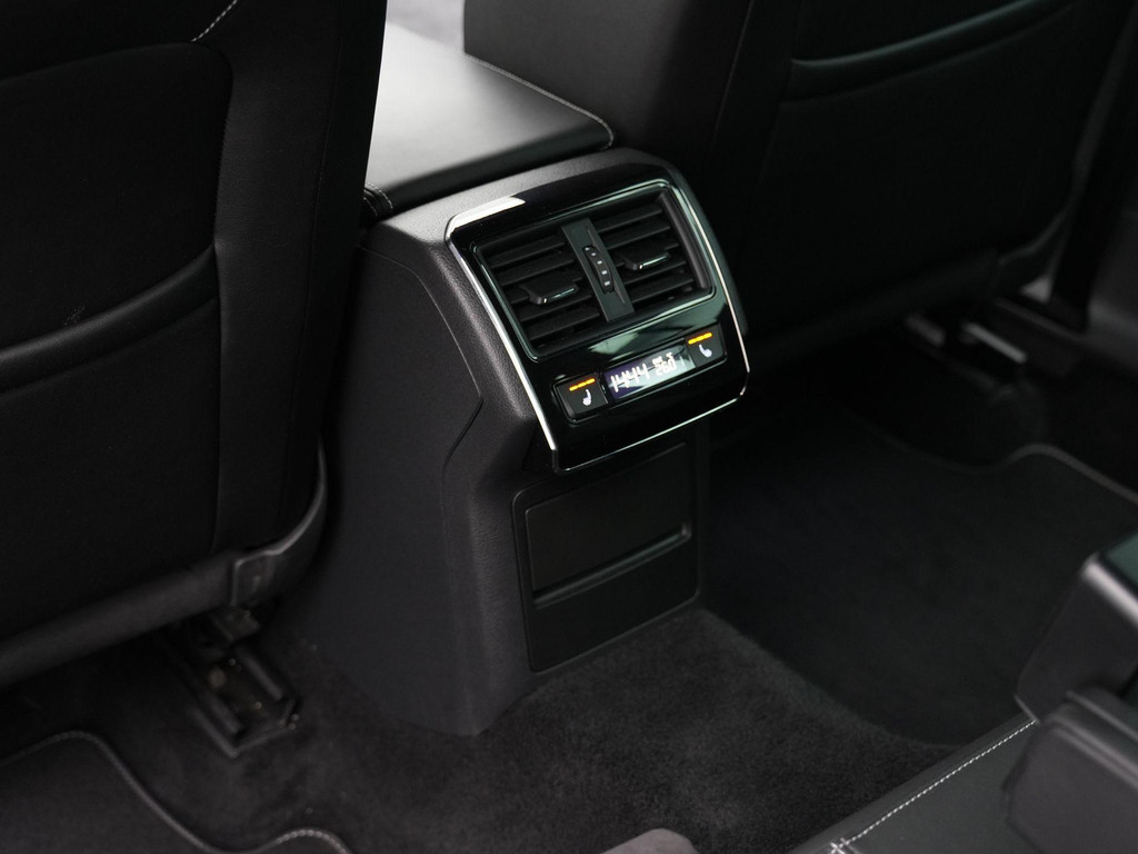 ŠKODA Superb (R726KV) met abonnement