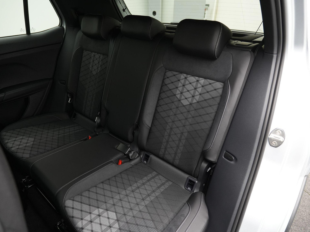 Volkswagen T-Cross (KSR67H) met abonnement