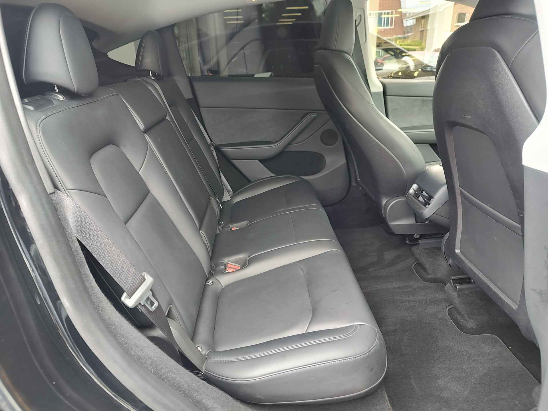 Tesla Model Y (KTJ18V) met abonnement