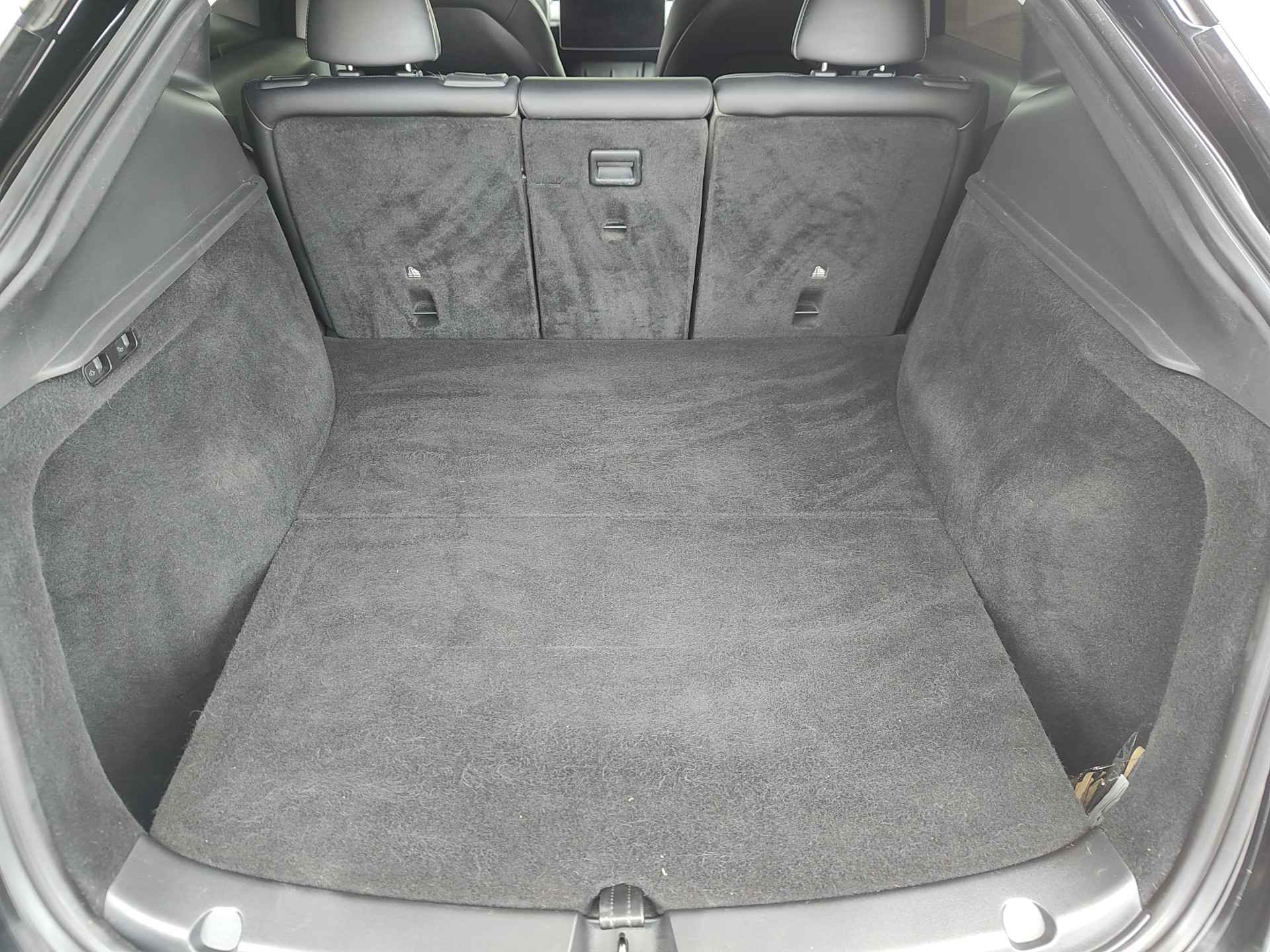 Tesla Model Y (KTJ18V) met abonnement
