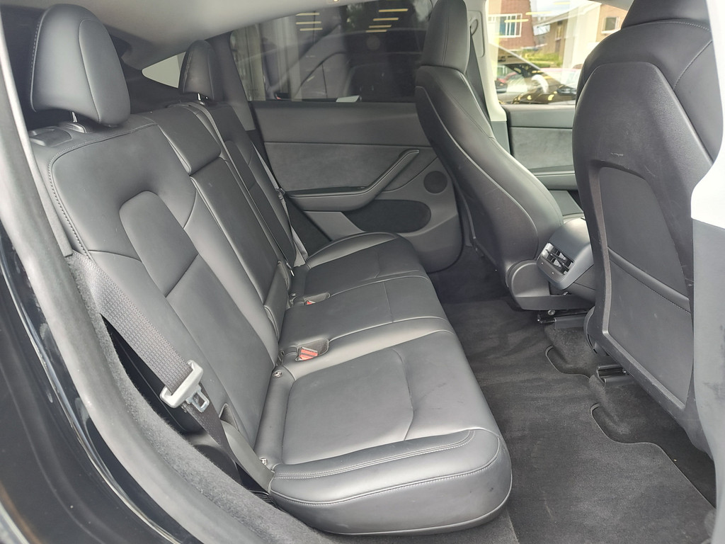 Tesla Model Y (KTJ18V) met abonnement