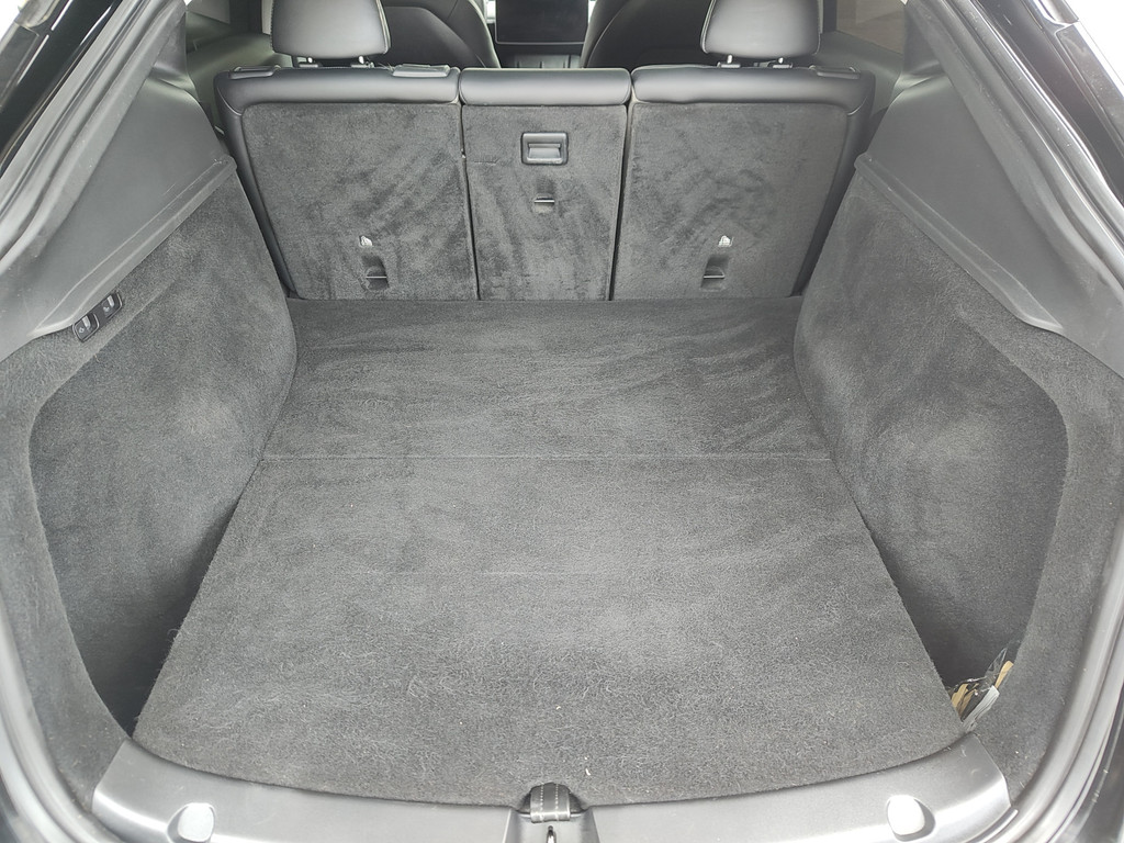 Tesla Model Y (KTJ18V) met abonnement