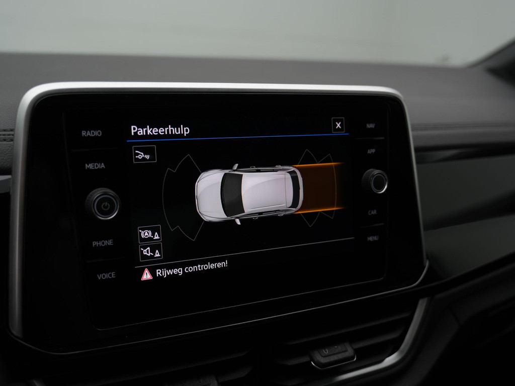 Volkswagen T-Roc (KPV48D) met abonnement