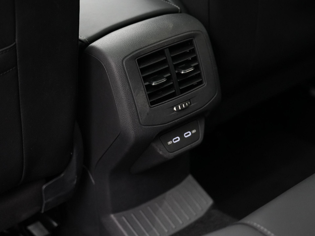 Volkswagen T-Roc (KPV48D) met abonnement