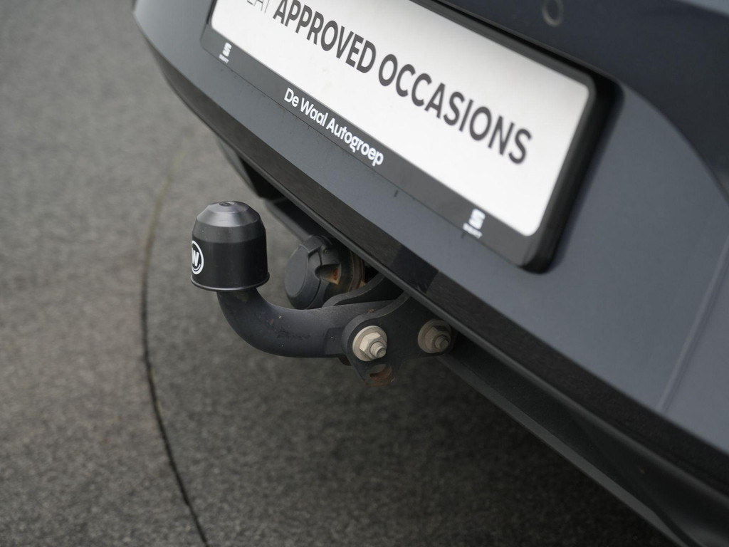 Seat Leon (L325BB) met abonnement