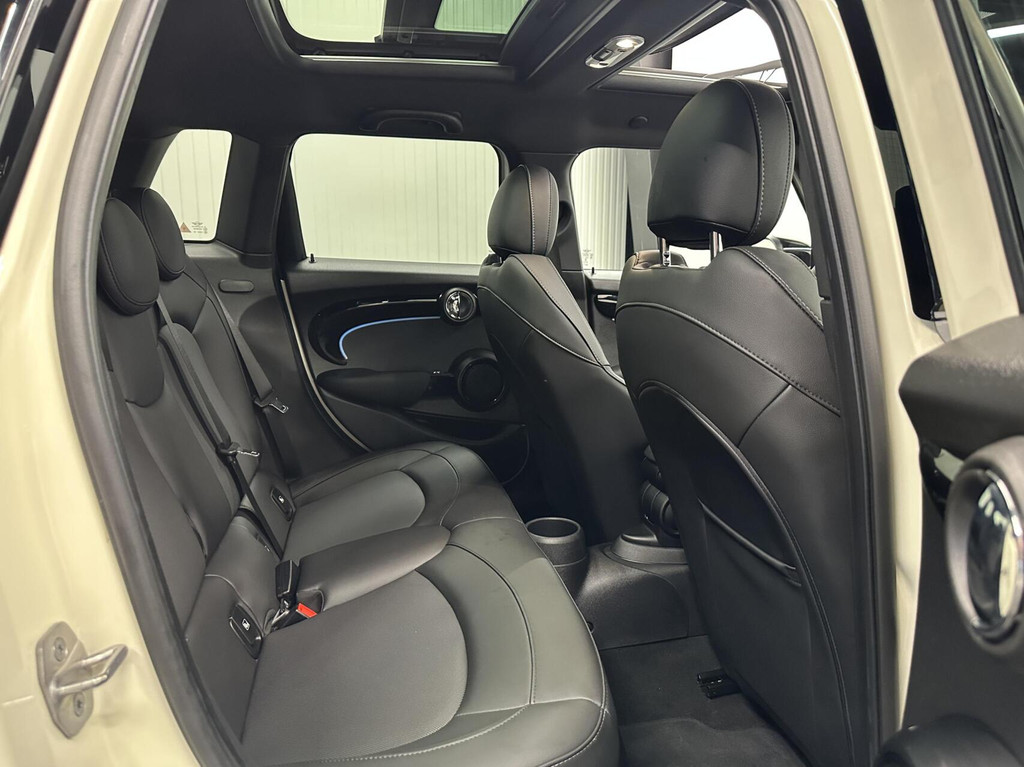 MINI 5-Deurs (P911TL) met abonnement