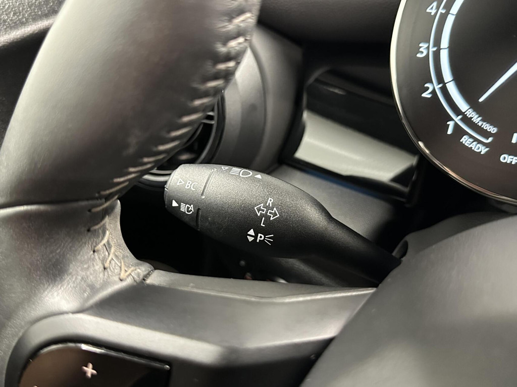 MINI 5-Deurs (P911TL) met abonnement