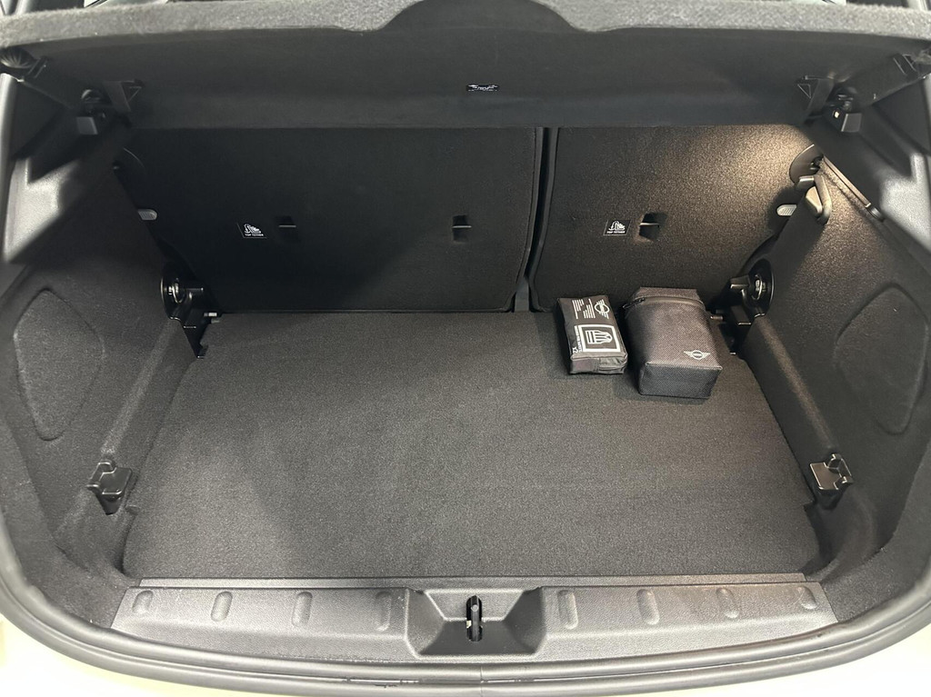 MINI 5-Deurs (P911TL) met abonnement