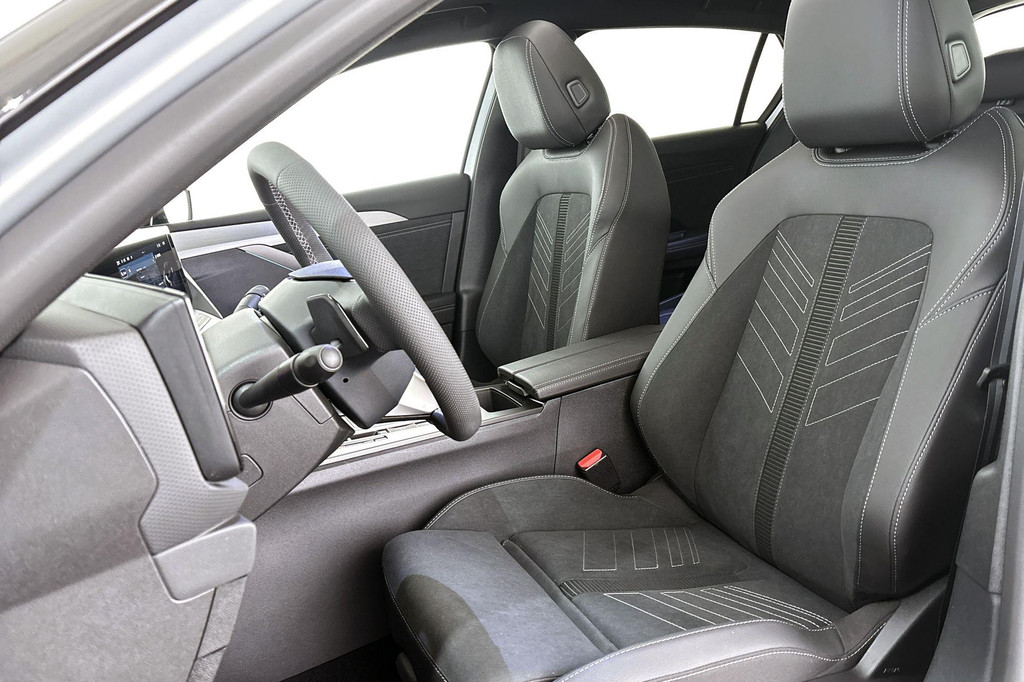 Opel Astra (KNF17P) met abonnement