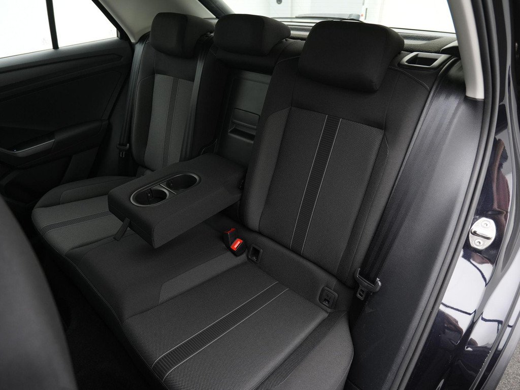 Volkswagen T-Roc (R206ZR) met abonnement