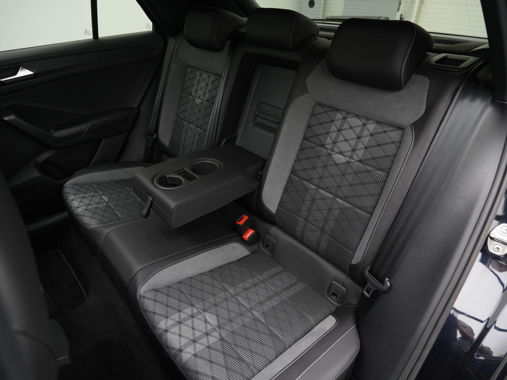 Volkswagen T-Roc (KPV51D) met abonnement